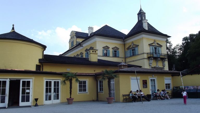 Palatul Hellbrunn