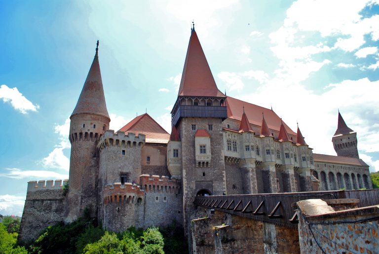 Castelul Corvinilor