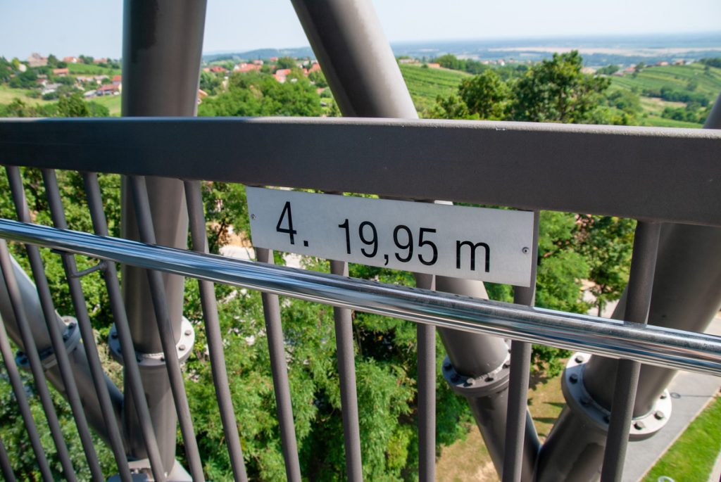 Turnul Vinarium Lendava vedere scara interioara