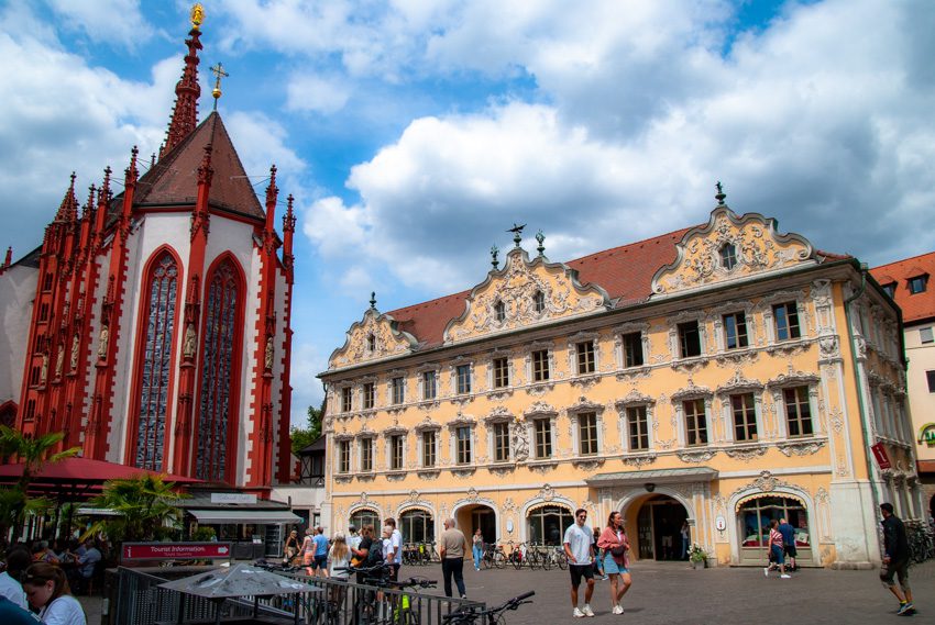 Marktplatz, Marienkapelle, Falkenhaus - Würtzburg